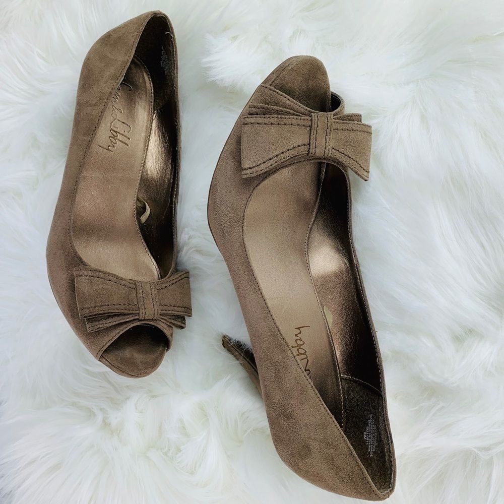 Sam & Libby suede tan 3” heels, Sz 8.5 EUC